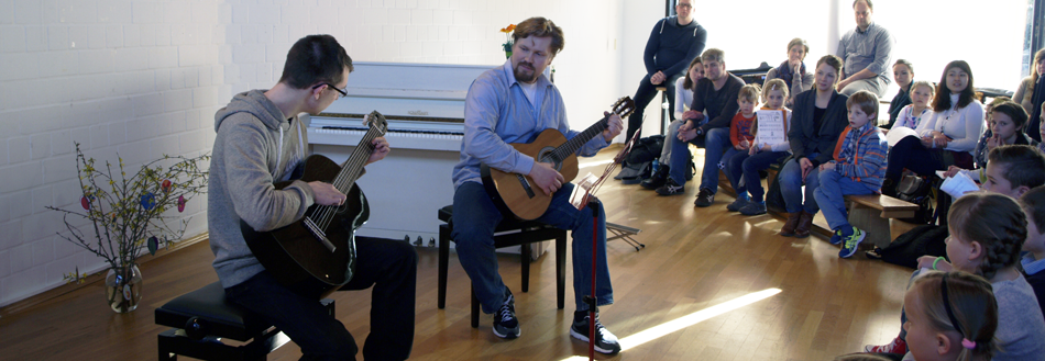 Yaroslav Rudenko (Gitarrenunterricht); Foto: Musikschule GlasHaus, Detmold